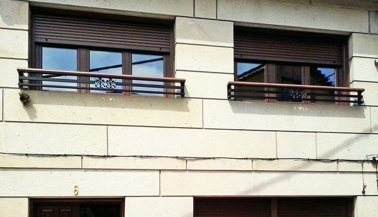 Pasamanos y balcones de aluminio  en Cambados